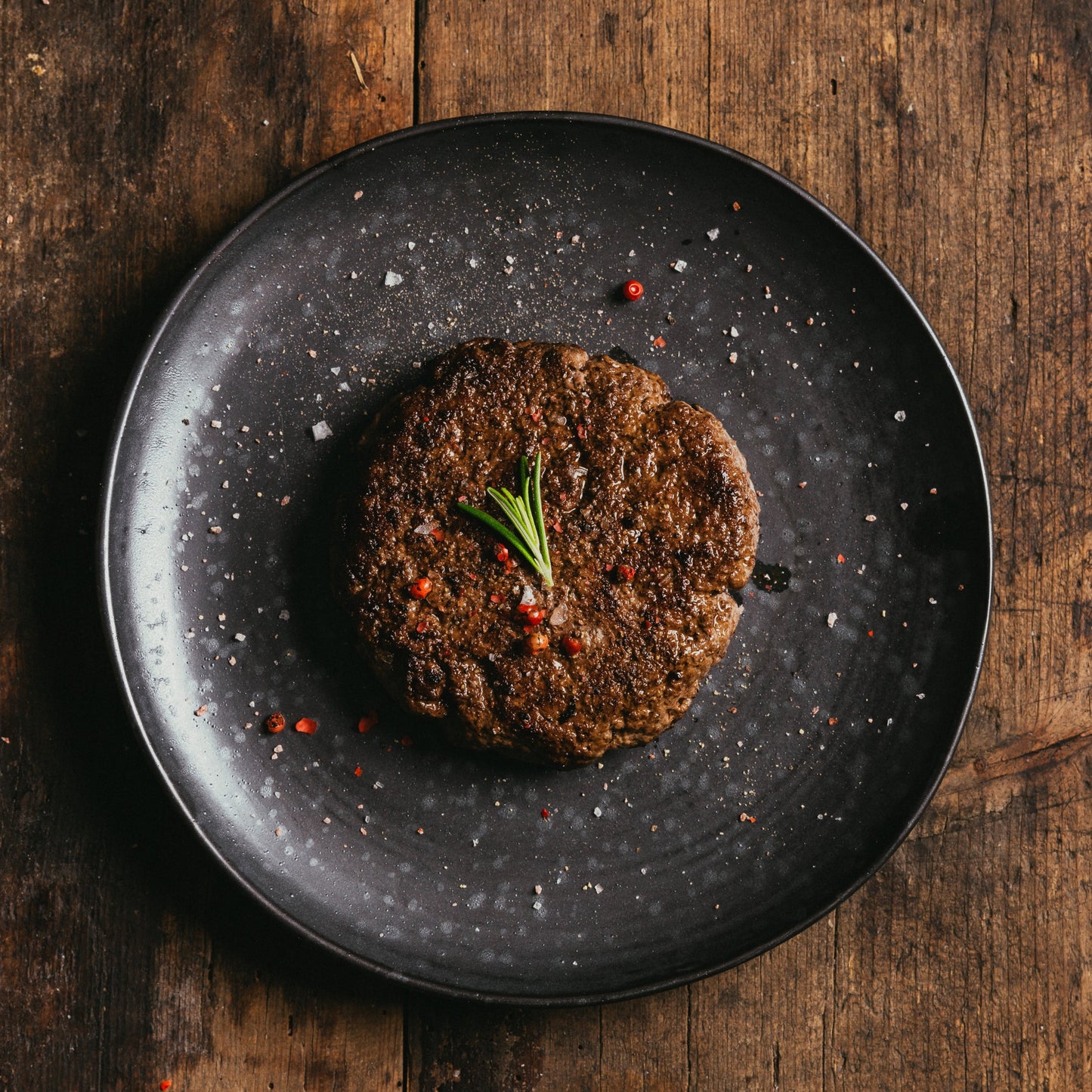 Regionaler Bio Burger Patty gegrillt